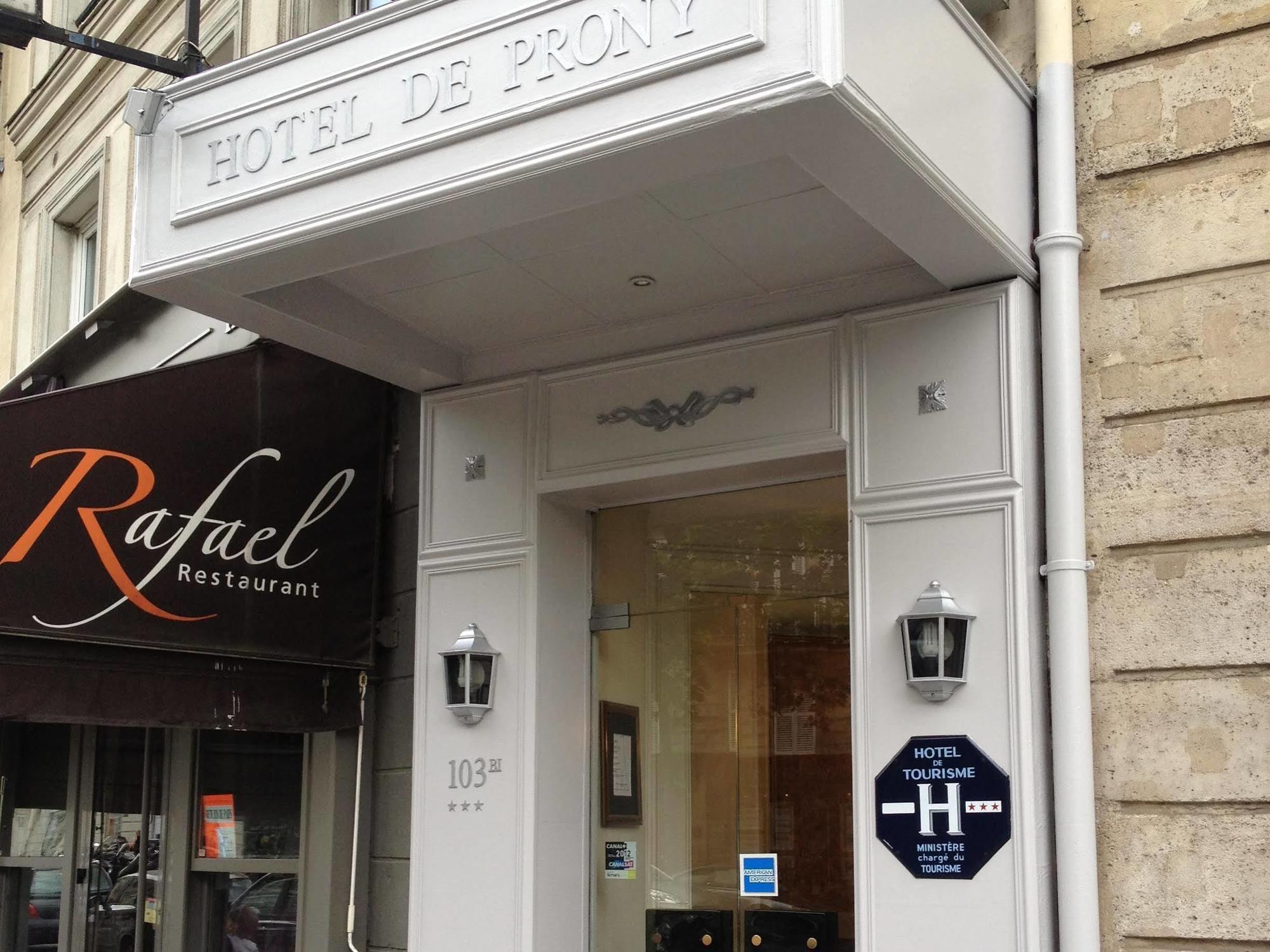Hotel Avama Prony Paris Exterior photo