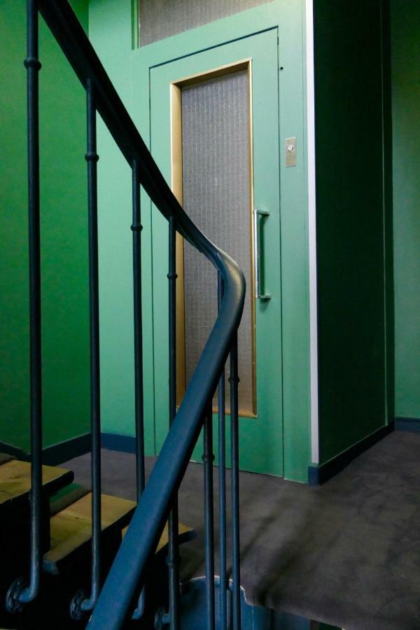 Hotel Avama Prony Paris Exterior photo